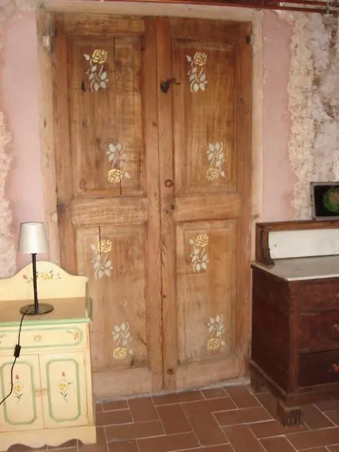 Mas Mitjavila Turismo Rural Guest House Ogassa