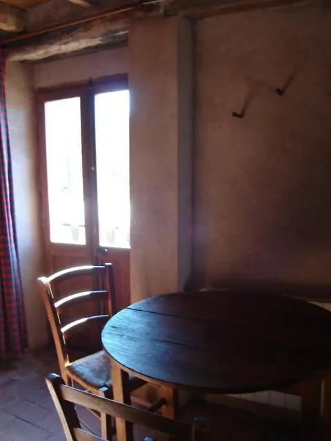 Mas Mitjavila Turismo Rural Guest House Ogassa