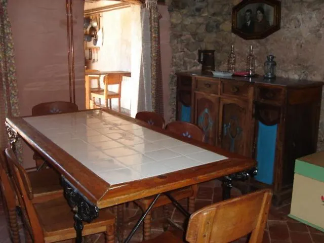 Country house Mas Mitjavila Turismo Rural Guest House Ogassa Spain